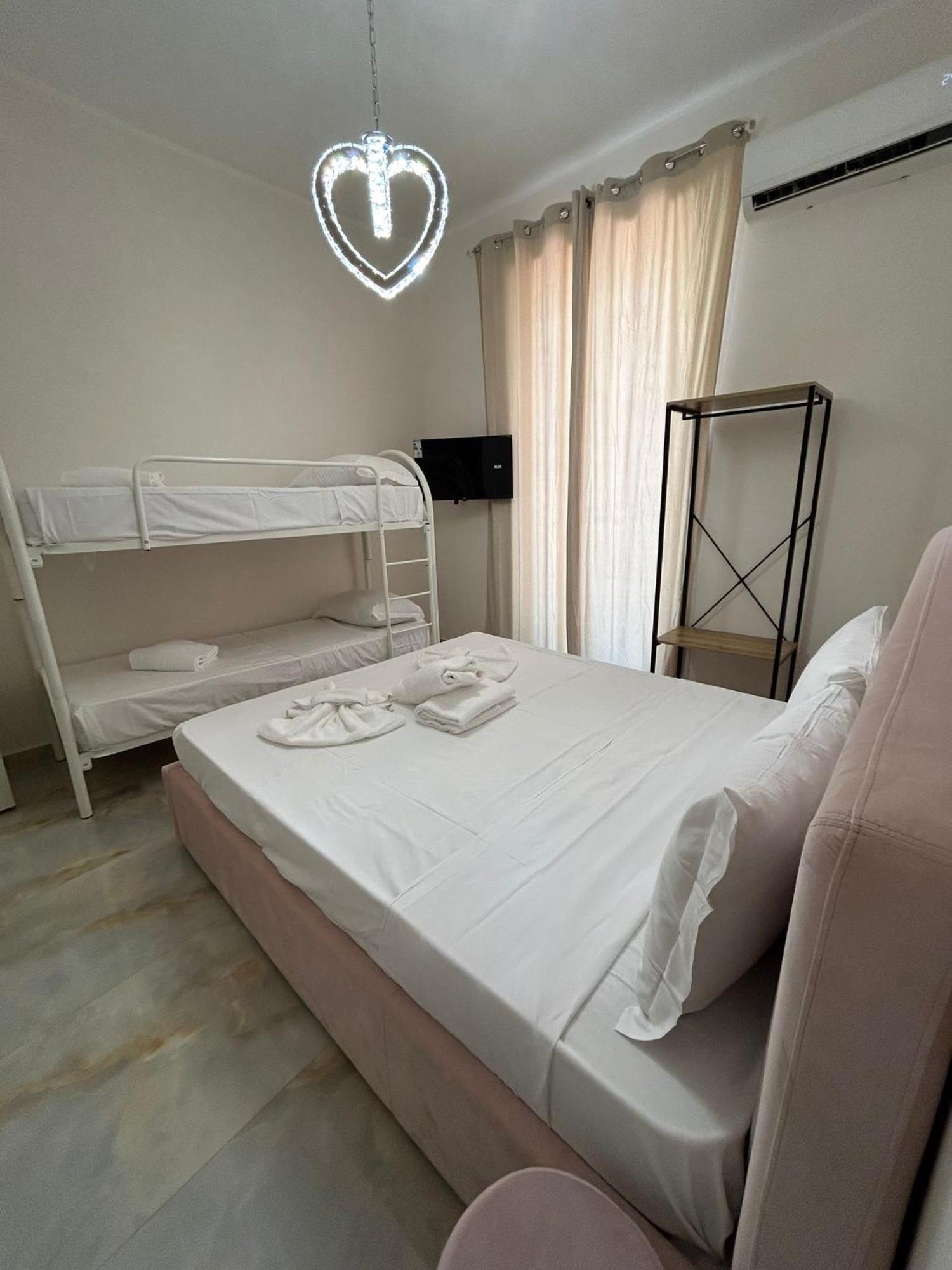 Apartment Valentino House Vico Mattonelle 48 Naples